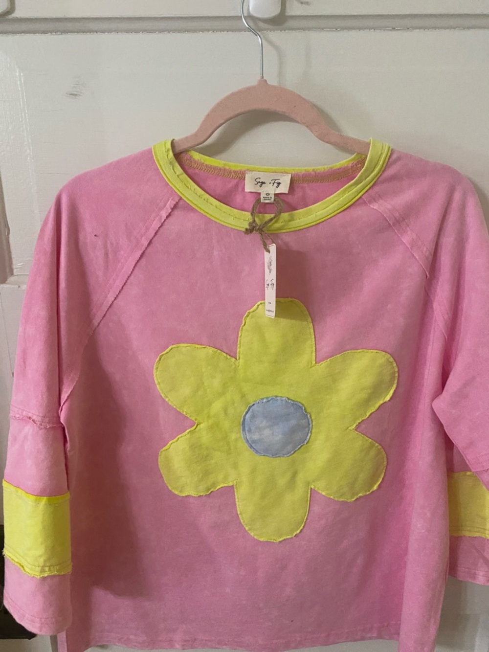 Sage & Fly Pink Floral Appliqué Crewneck Top - Picture 3 of 9